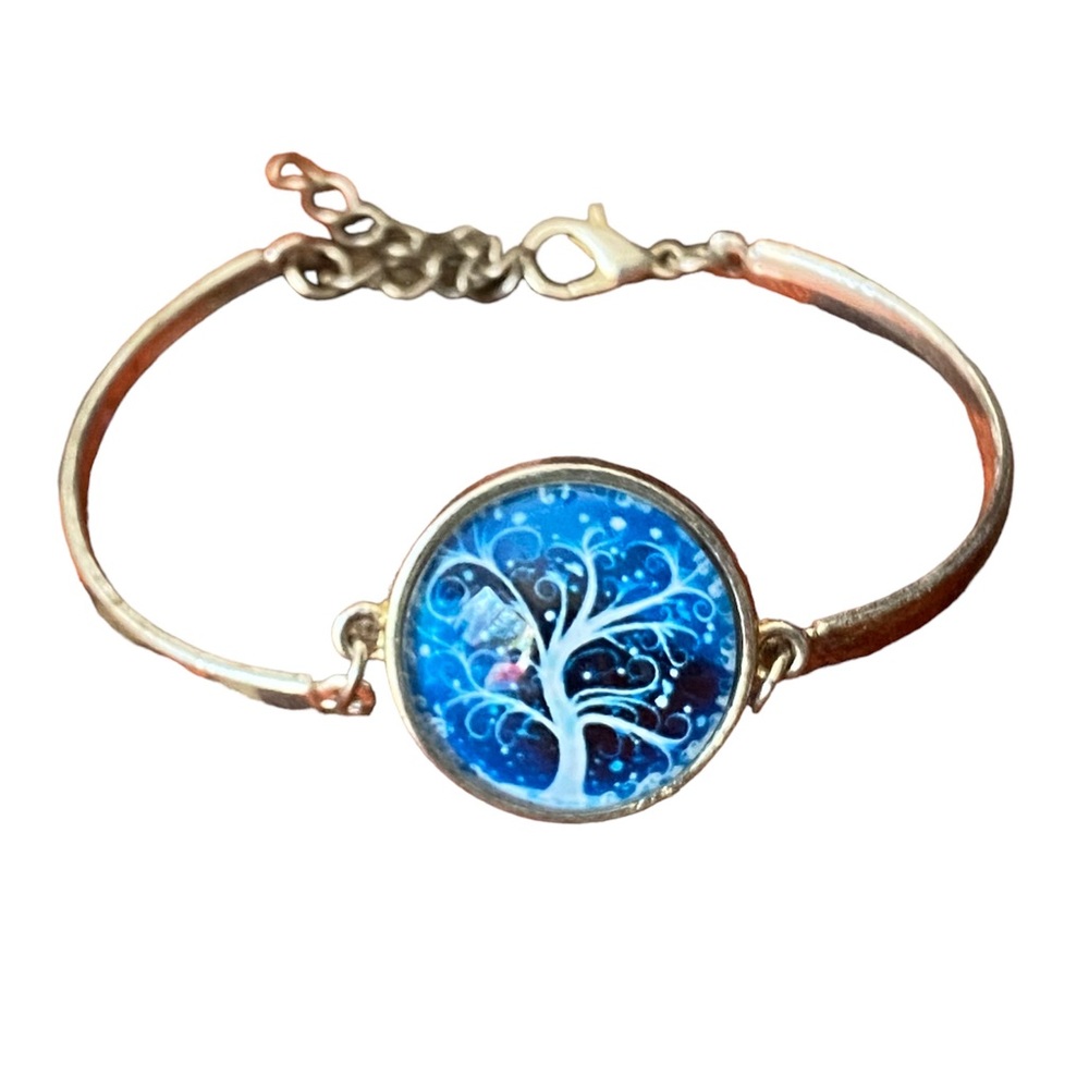🎈Sale 🎈2 for $10 snowing winter tree blue round metal bracelet adjustable